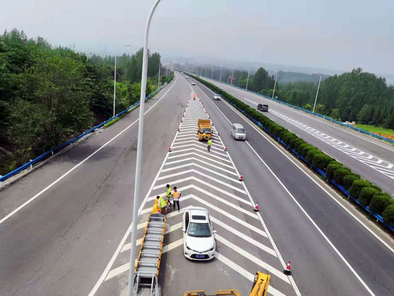 熱熔標(biāo)線涂料變色的原因及應(yīng)對(duì)方法